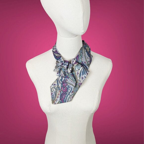 Ogsplosh Handcrafted Unisex Ascot Scarf - Picture 1 of 6